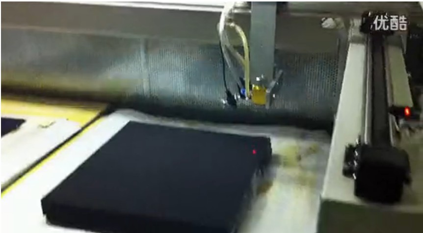 東莞遠(yuǎn)程CCM-W45系列直線滑軌模組在雙工位長(zhǎng)降噴膠機(jī)的應(yīng)用